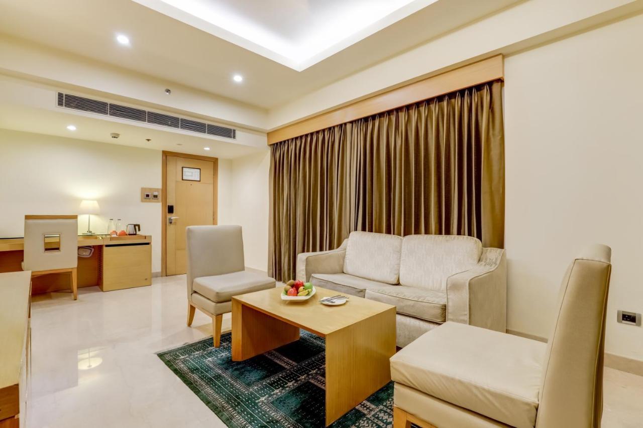 Hotel Lemon Tree Premier, Delhi Airport Nueva Delhi Exterior foto A suite at the hotel