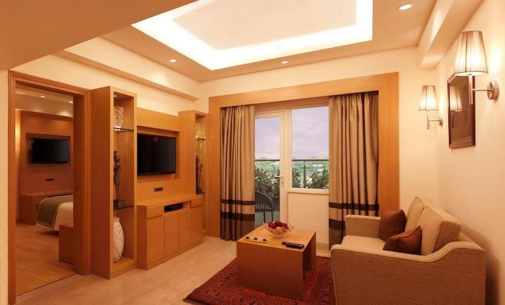 Hotel Lemon Tree Premier, Delhi Airport Nueva Delhi Exterior foto Suite room at the hotel